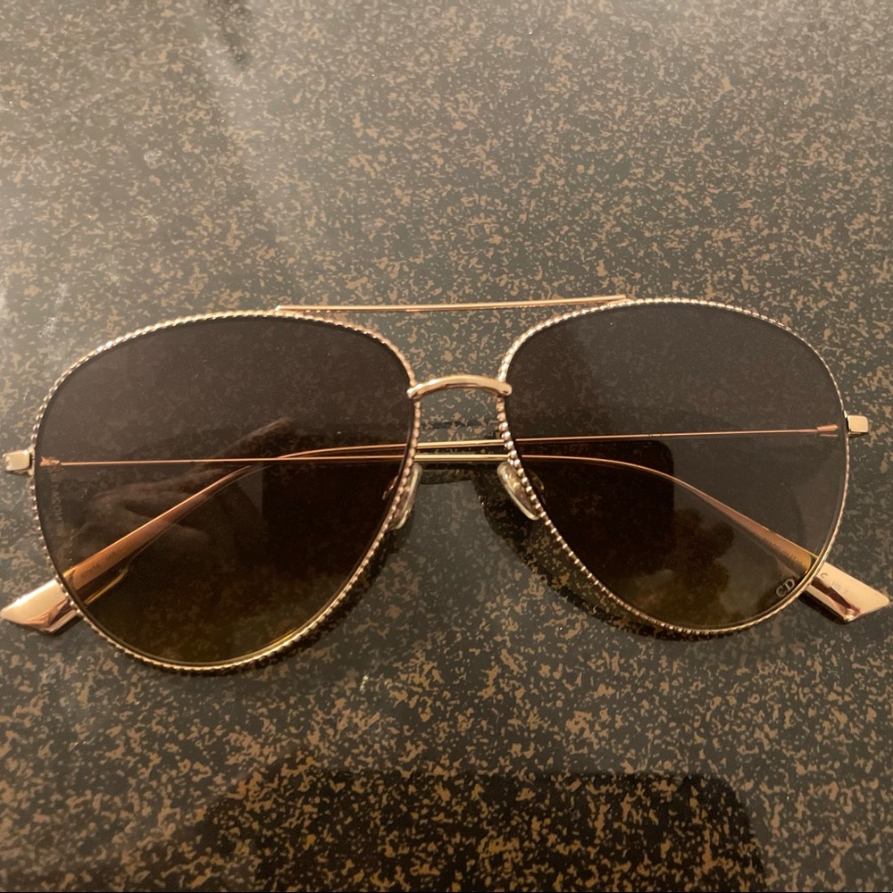 Christian Dior Shades worn maybe a dozen times purchased this may 2022